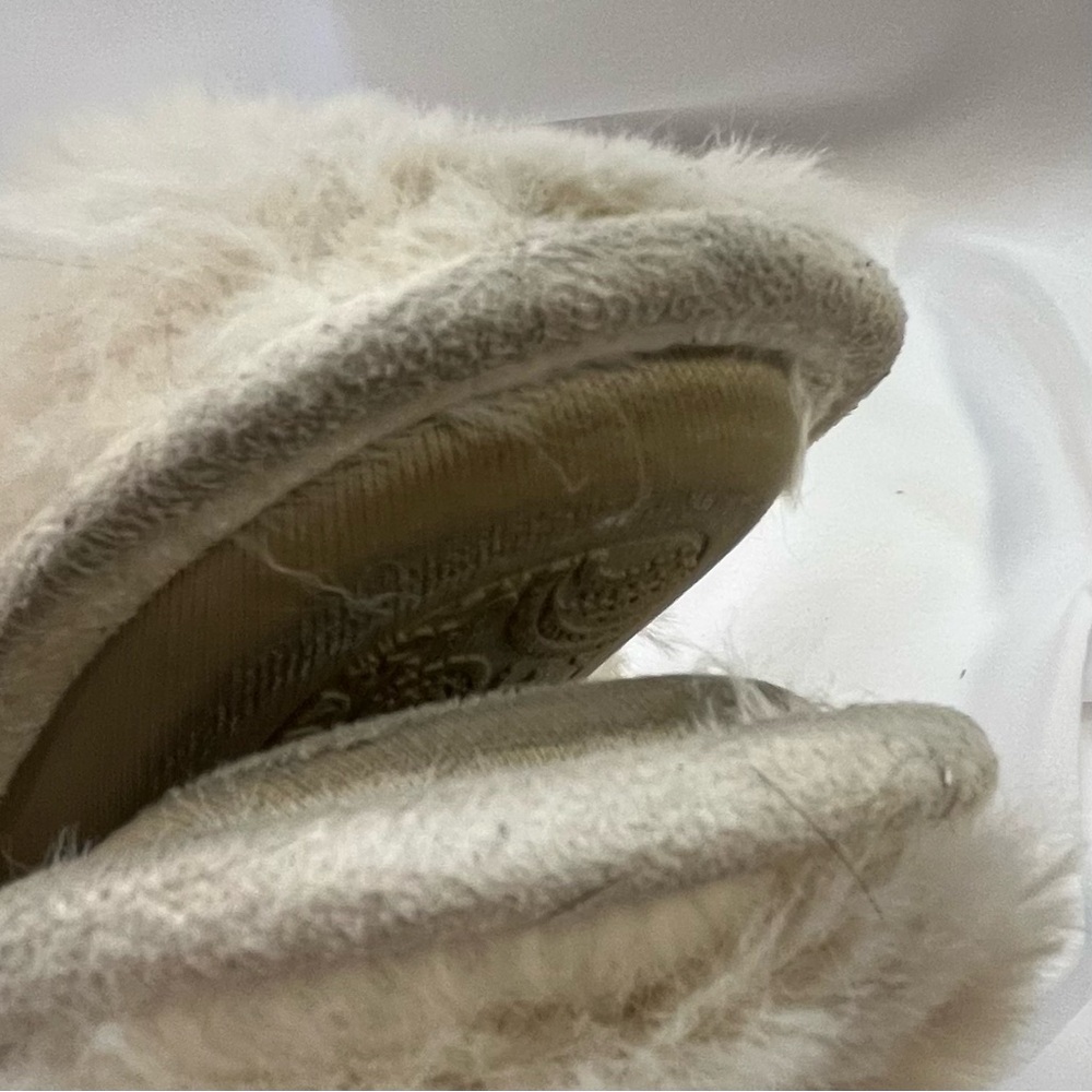 Idyllwind Slippers - Picture 8 of 10